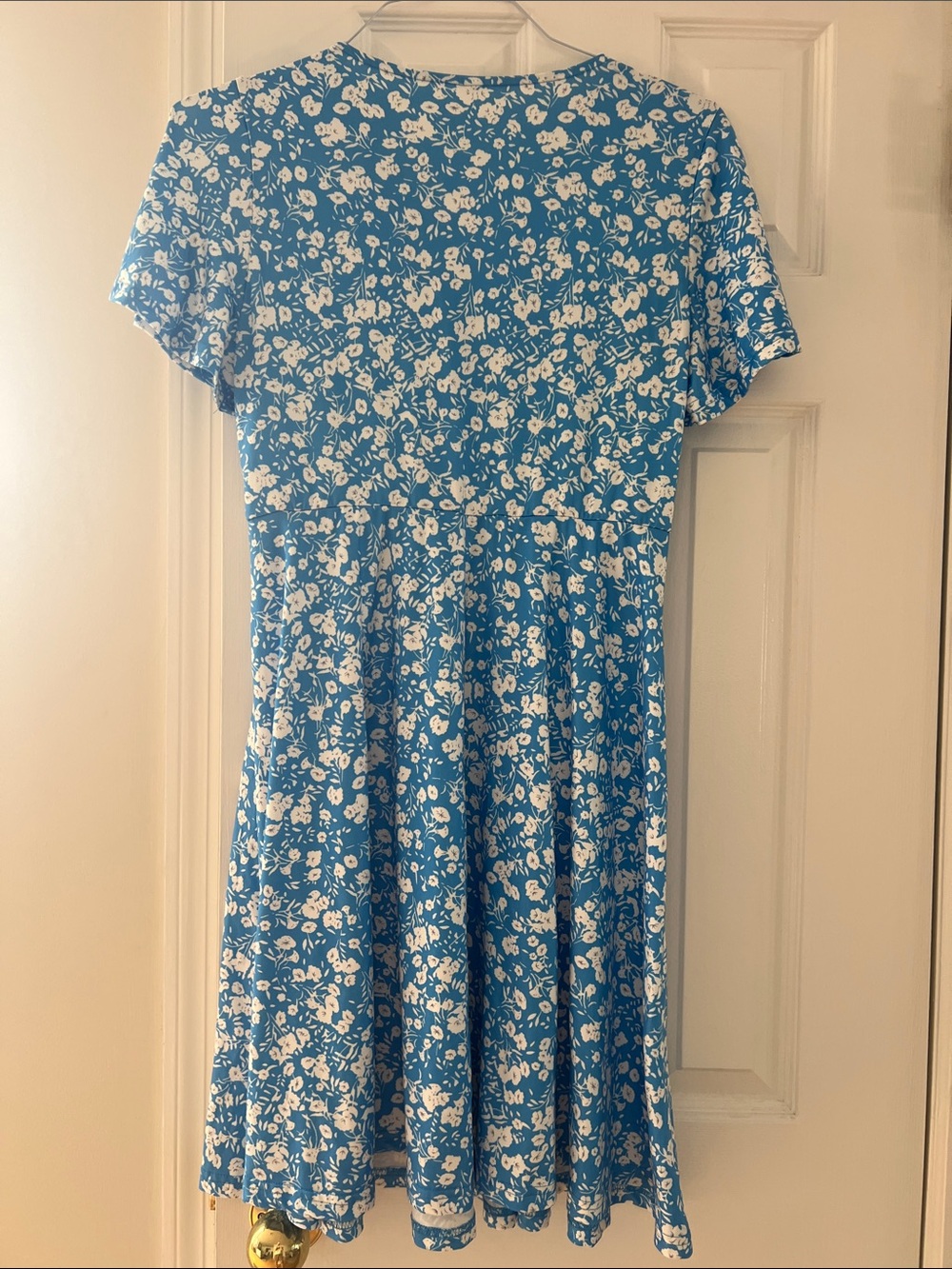Blue Floral Wrap Midi Dress with Short Sleeves - Picture 6 of 6